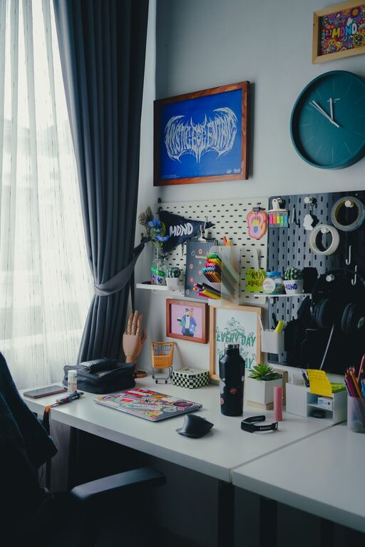 Simple Ways to Personalize Your Workspace